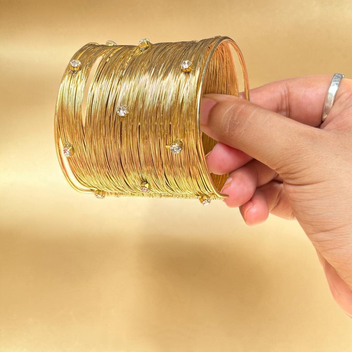 Sone Ki Lanka Cuff