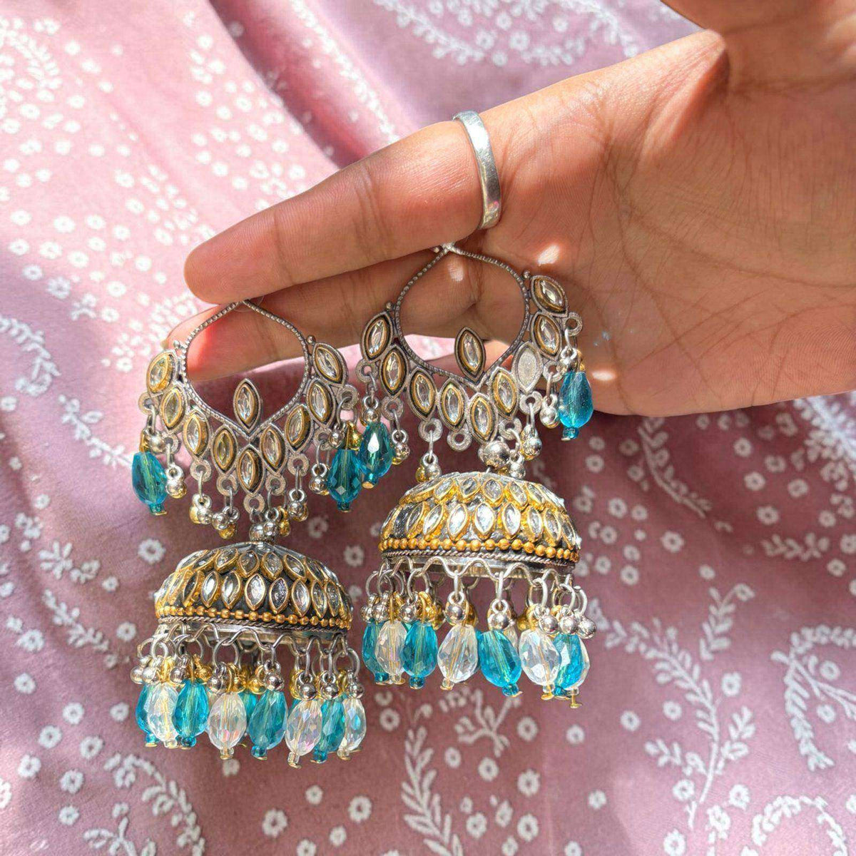 Neelam Kundan Jhumka
