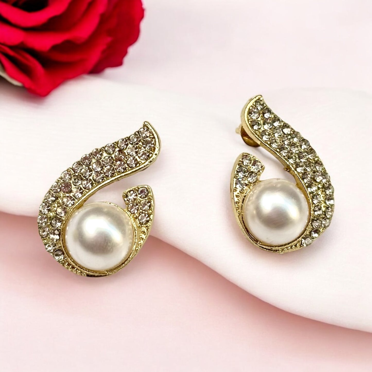 Pearl of the Ocean Earrings