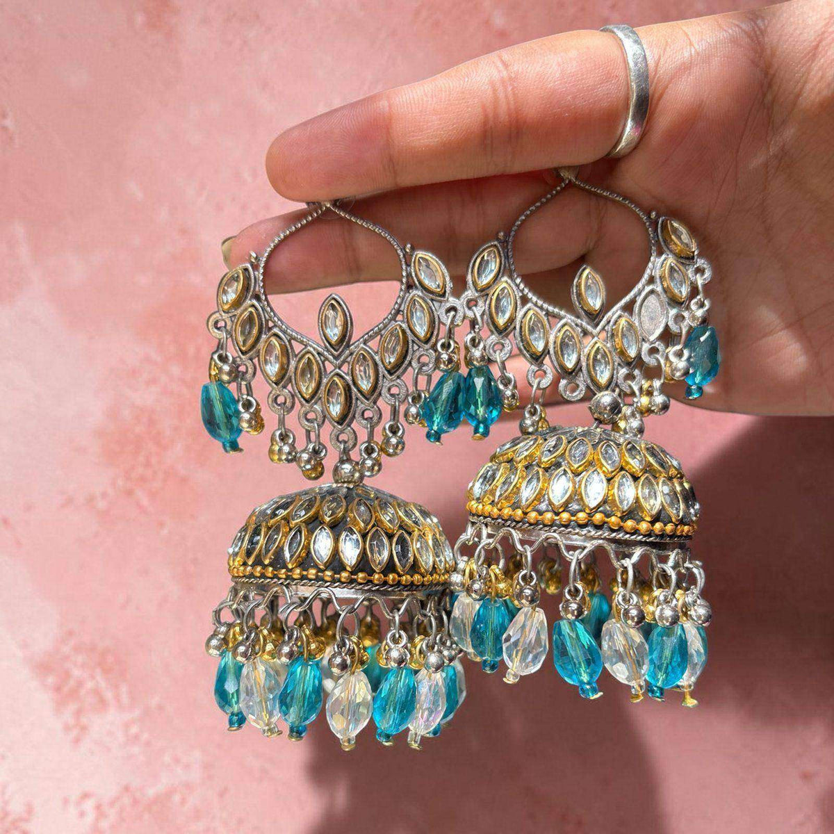 Neelam Kundan Jhumka