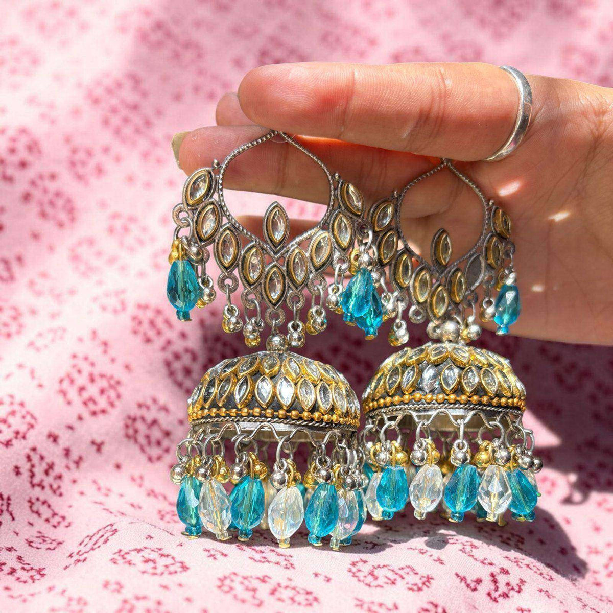 Neelam Kundan Jhumka