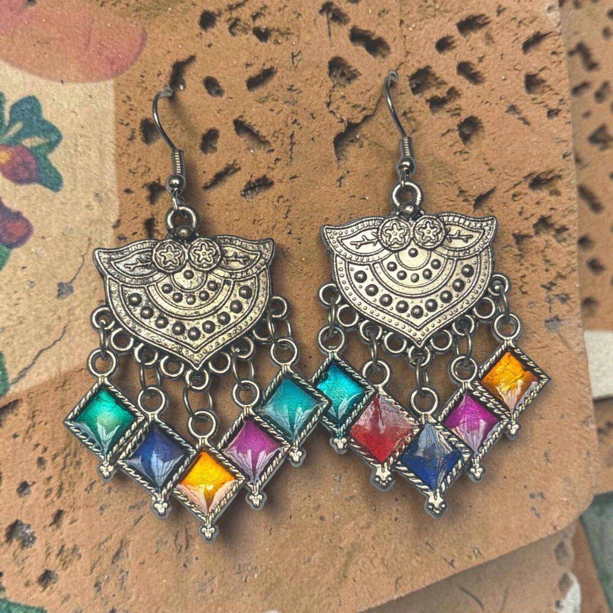 Satrangi Hasli Necklace Set