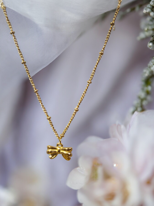 Regal Bow Affair Necklace